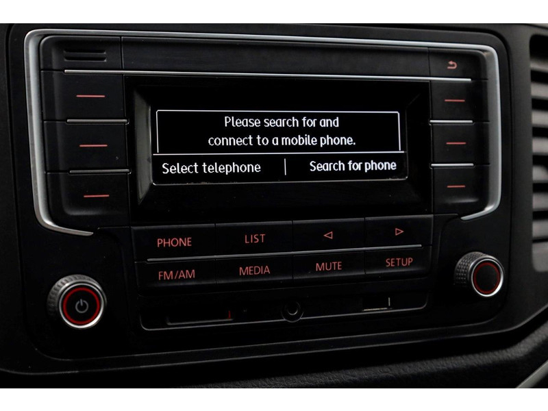 38642682-volkswagen-amarok-18