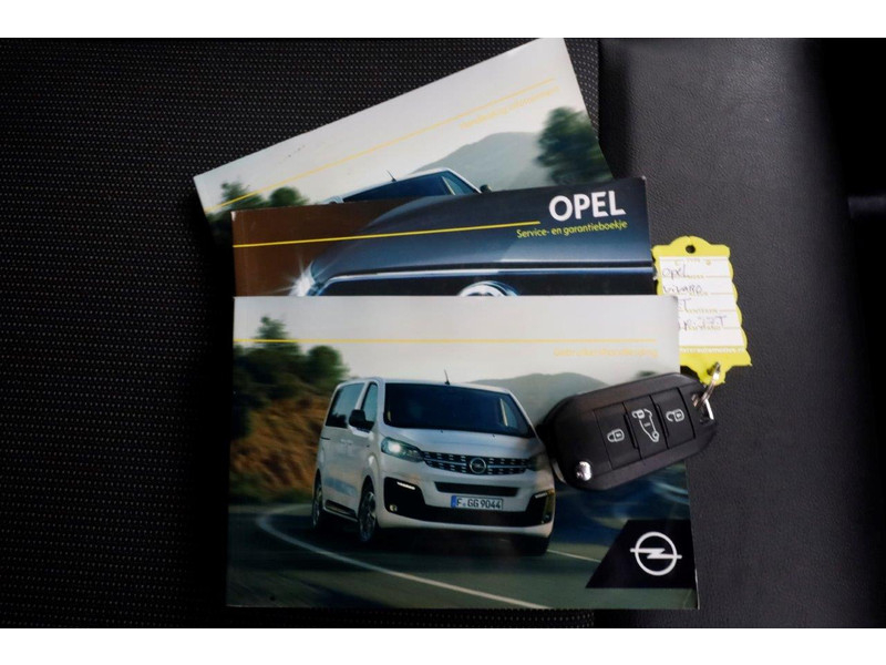 41130952-opel-vivaro-6