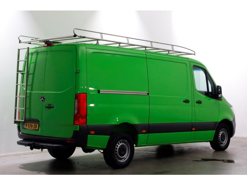 41324483-mercedes-benz-sprinter-2