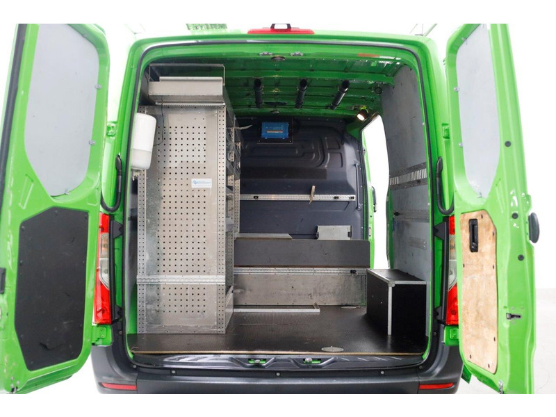 41324483-mercedes-benz-sprinter-3