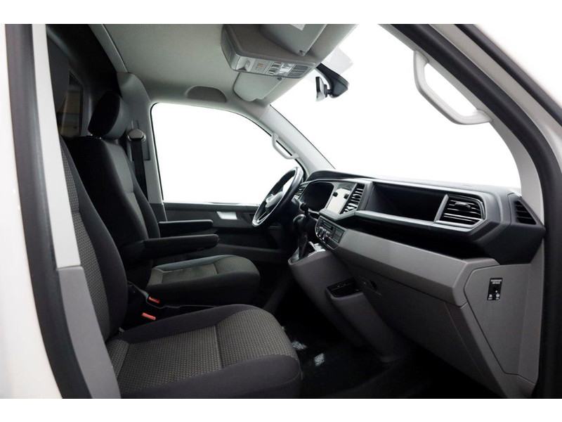 41369751-volkswagen-transporter-3