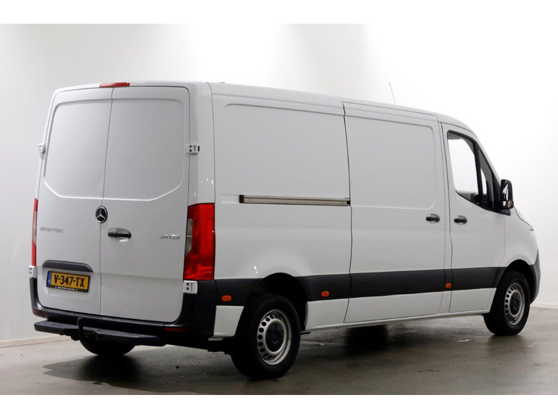 41441044-mercedes-benz-sprinter-2