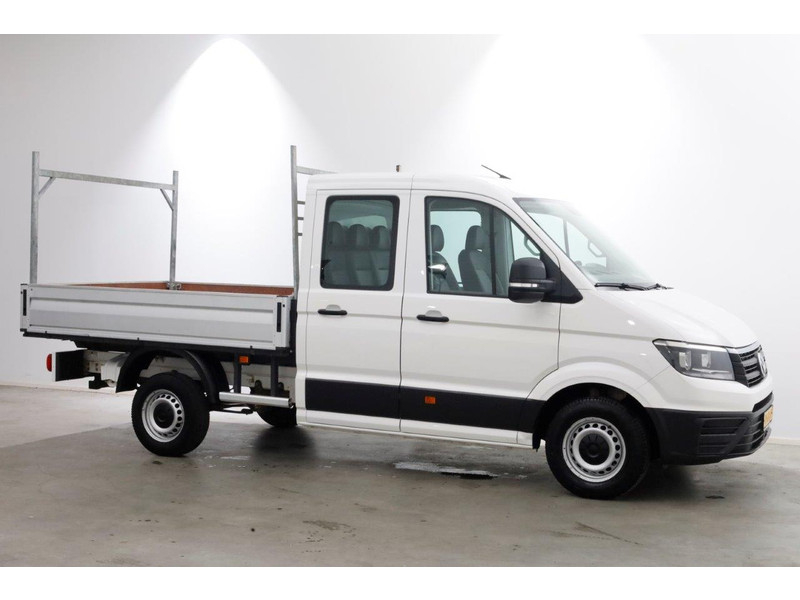 41497384-volkswagen-crafter-10