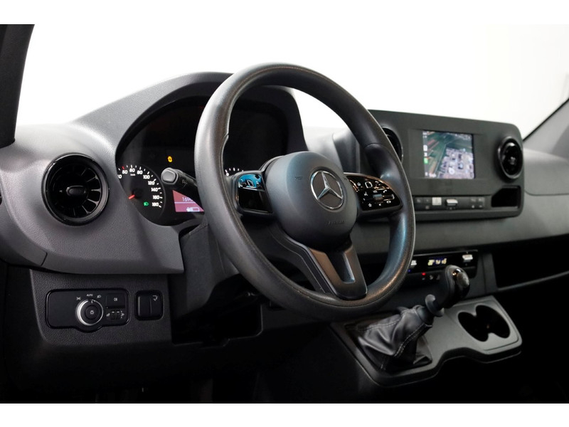 42254855-mercedes-benz-sprinter-13