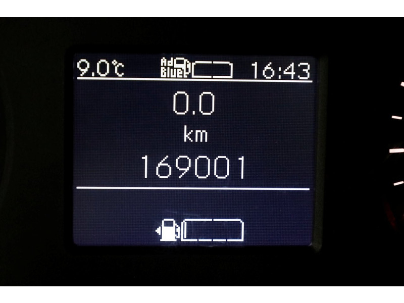 42254855-mercedes-benz-sprinter-17