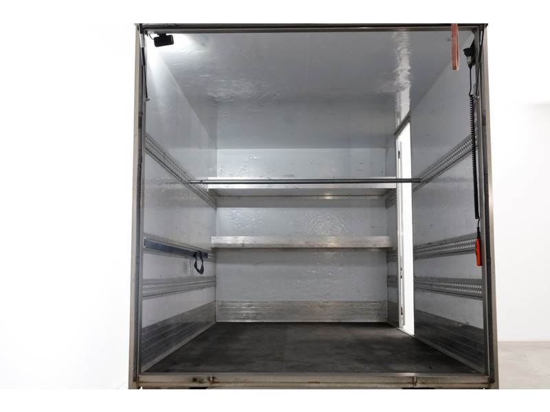 42254855-mercedes-benz-sprinter-5