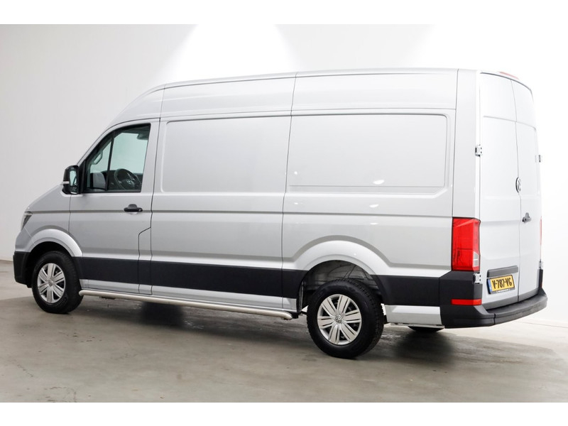 42310219-volkswagen-crafter-9