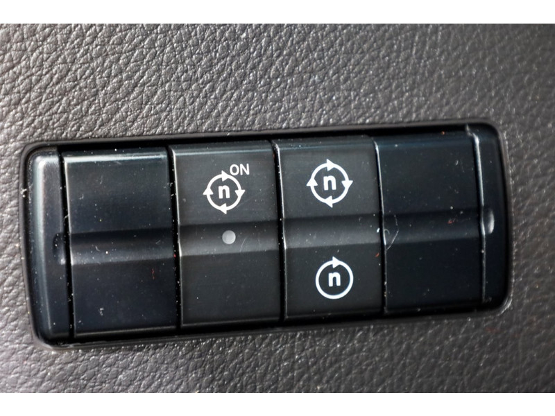 42503114-mercedes-benz-sprinter-10