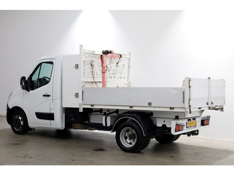 42573361-renault-master-10