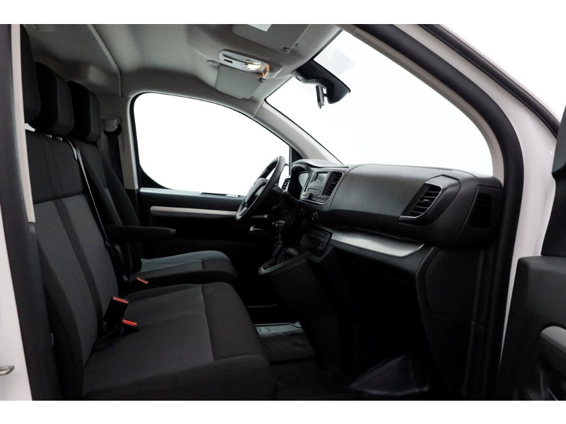 42573458-opel-vivaro-6