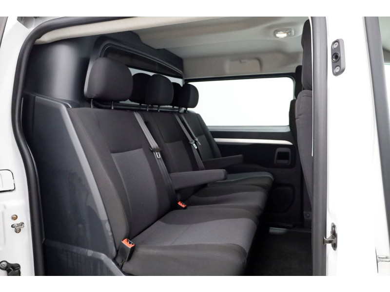 42573458-opel-vivaro-7