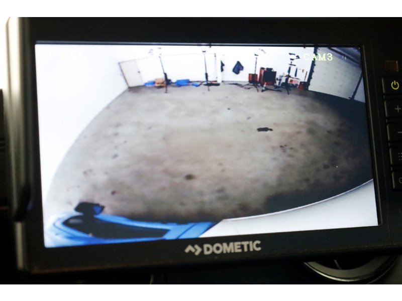 42573735-mercedes-benz-sprinter-13