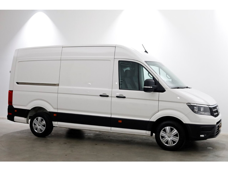 42595811-volkswagen-crafter-10