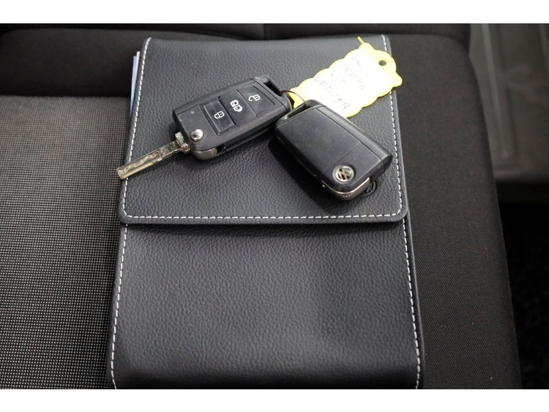 42595811-volkswagen-crafter-6