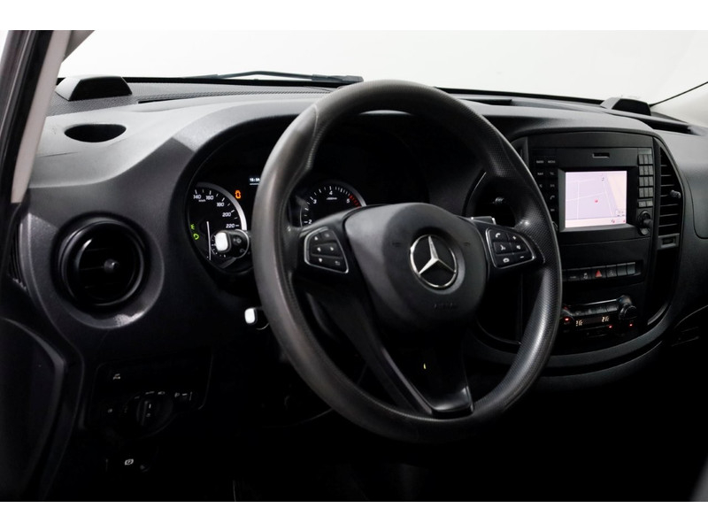 42775668-mercedes-benz-vito-14