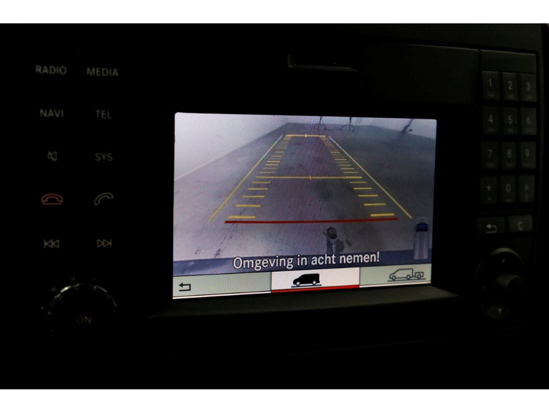 42775668-mercedes-benz-vito-15