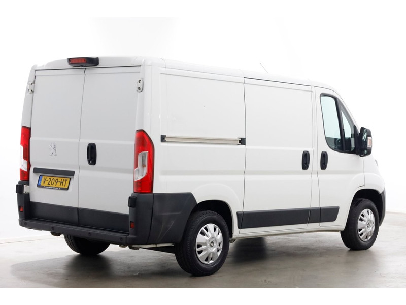 42795754-peugeot-boxer-2