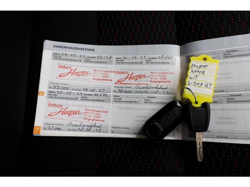 42795754-peugeot-boxer-6