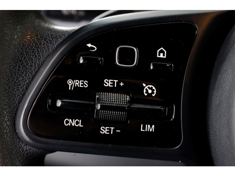 42804100-mercedes-benz-sprinter-15