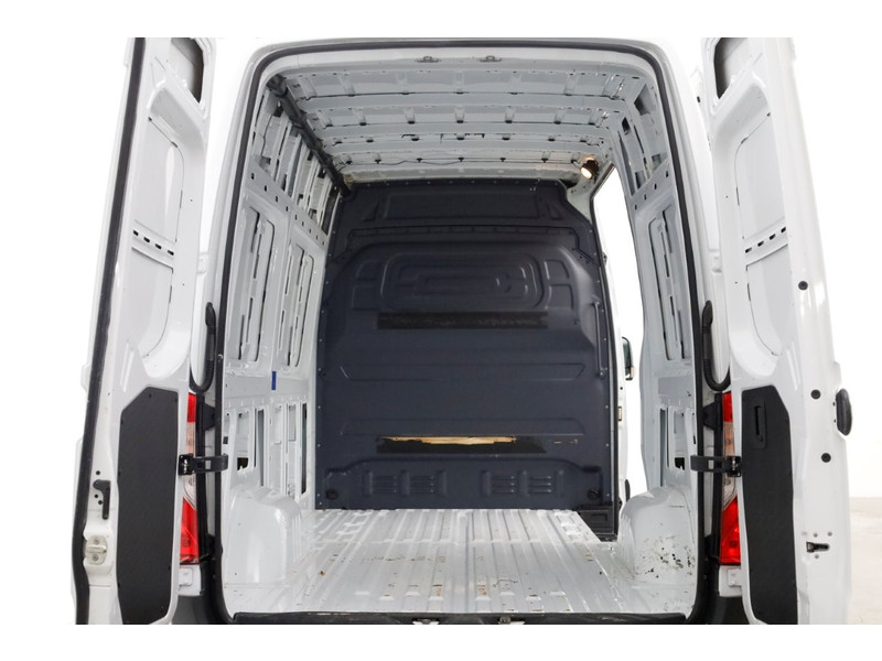 42804100-mercedes-benz-sprinter-5