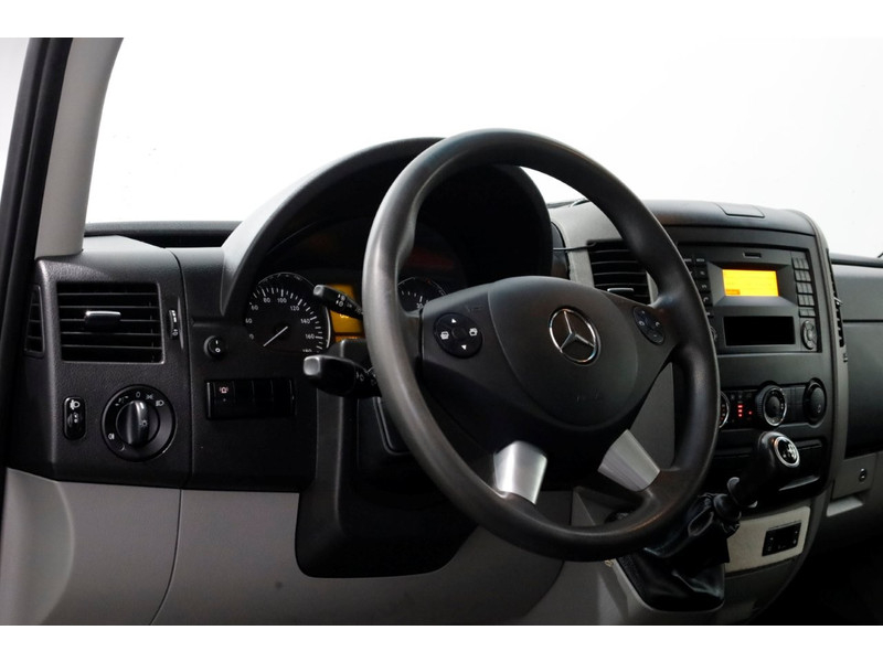 42876553-mercedes-benz-sprinter-14