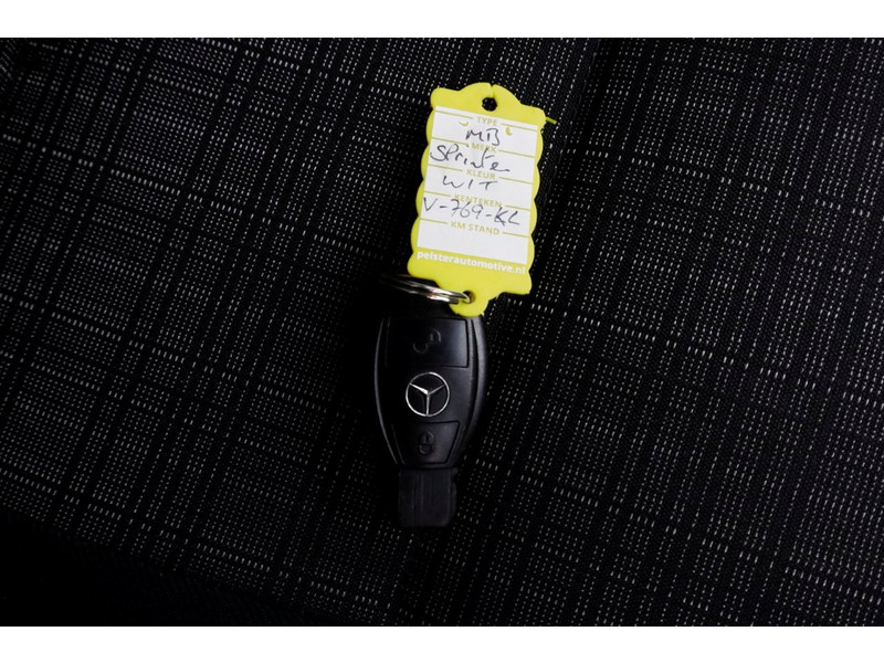 42876553-mercedes-benz-sprinter-6