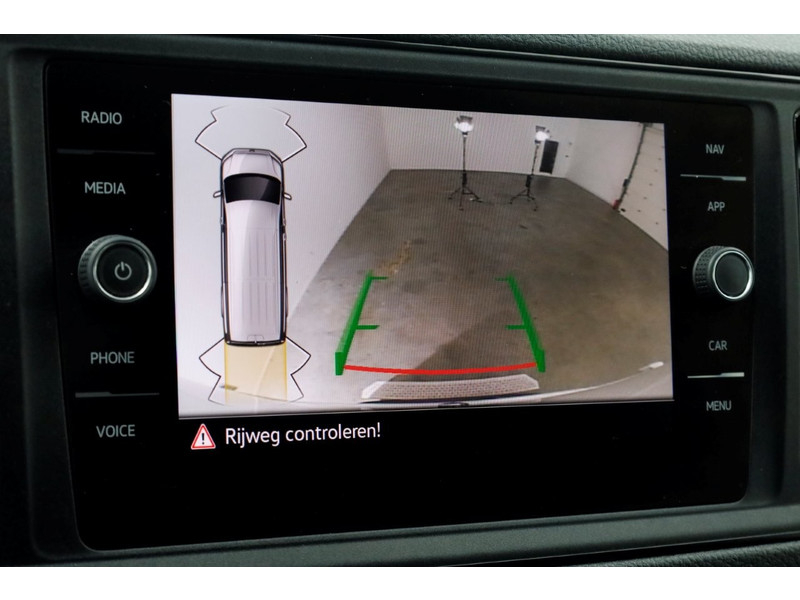 42991848-volkswagen-crafter-13