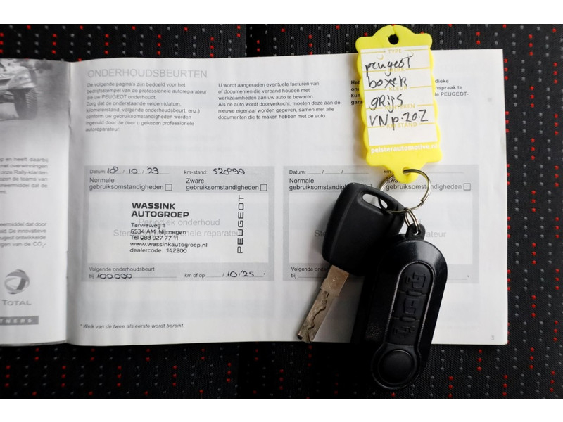 43100258-peugeot-boxer-6