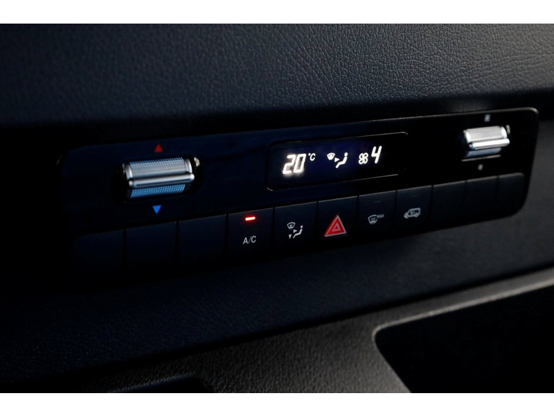 43182437-mercedes-benz-sprinter-13