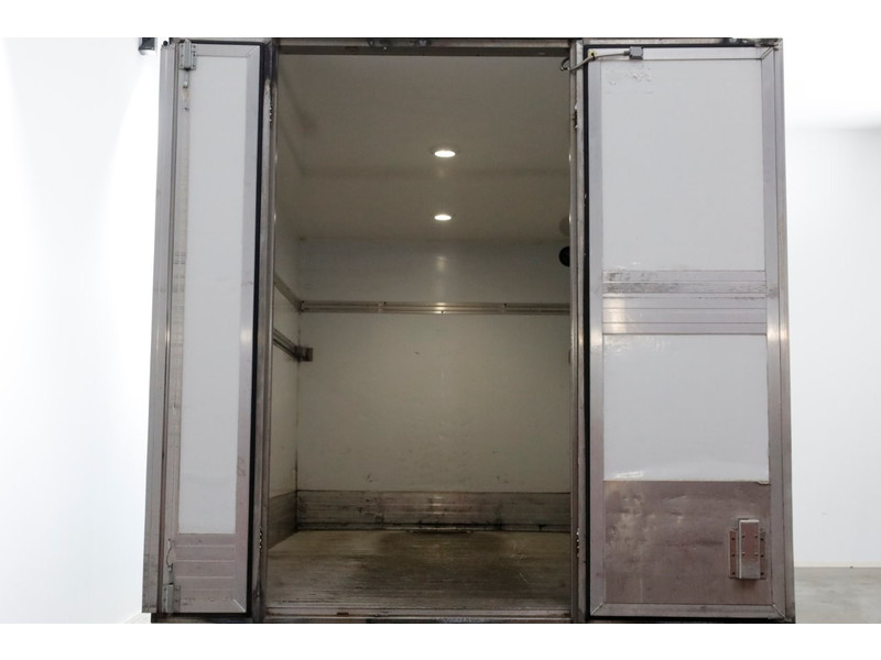 43182437-mercedes-benz-sprinter-3