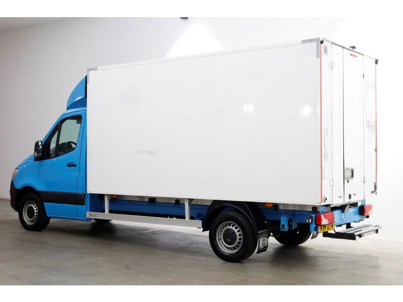 43182437-mercedes-benz-sprinter-9