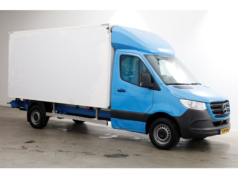 43227254-mercedes-benz-sprinter-10