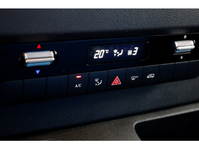 43227254-mercedes-benz-sprinter-14