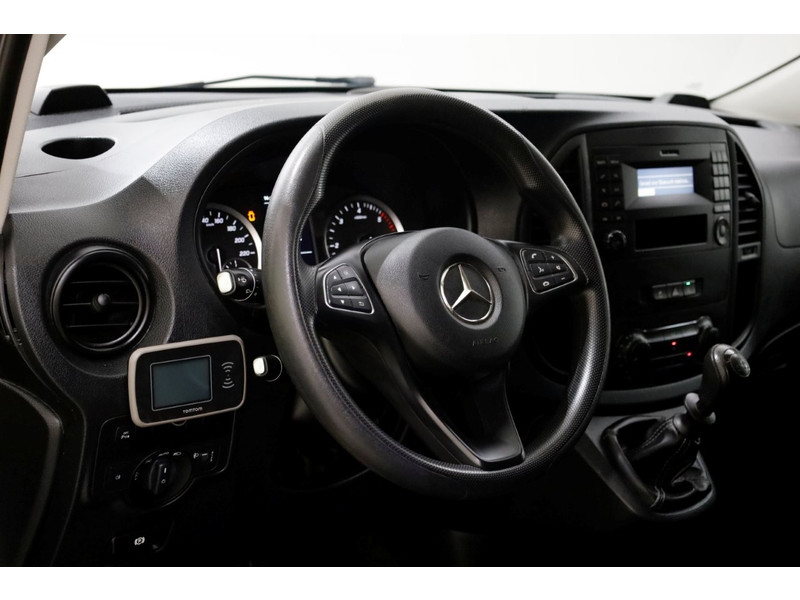 43254268-mercedes-benz-vito-12
