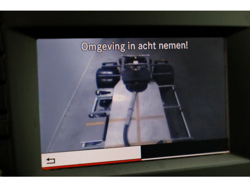 43578588-mercedes-benz-sprinter-15