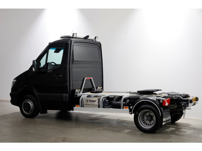 43578588-mercedes-benz-sprinter-7