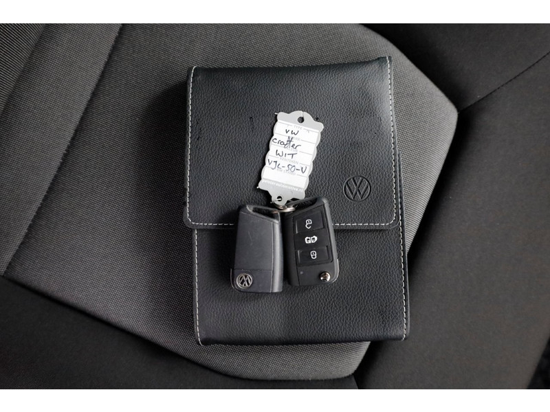 43617418-volkswagen-crafter-8