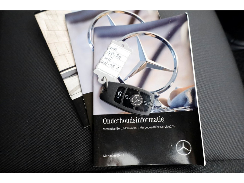 43671978-mercedes-benz-sprinter-6