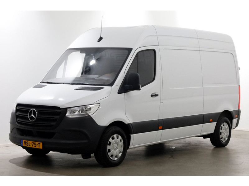 43671978-mercedes-benz-sprinter-8