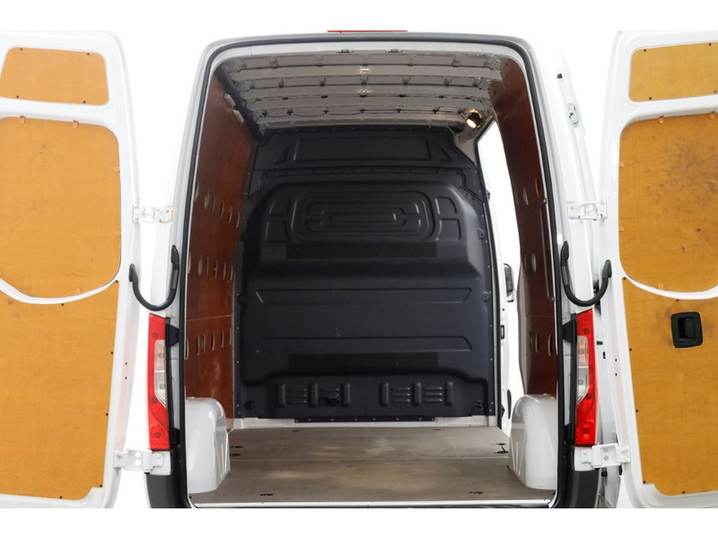 43890131-mercedes-benz-sprinter-5