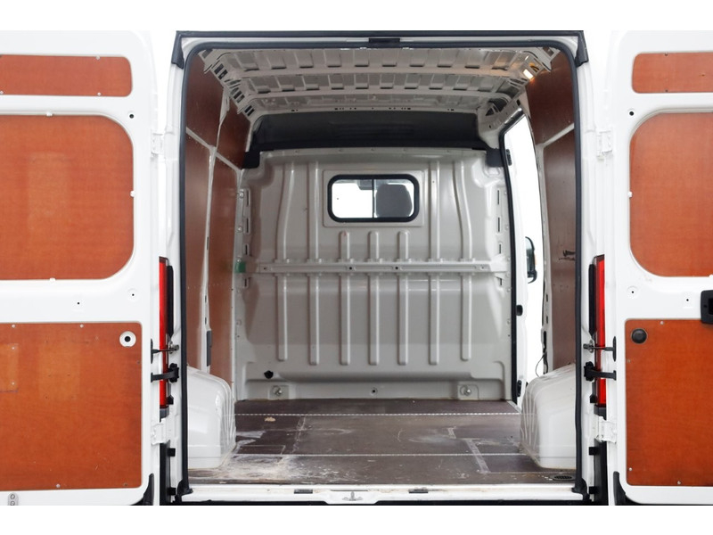 43901733-peugeot-boxer-5