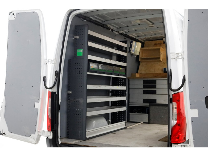 43965503-mercedes-benz-sprinter-12