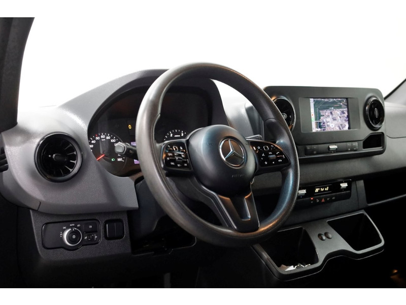 44201850-mercedes-benz-sprinter-14