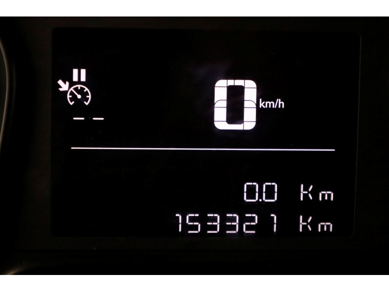 44574794-opel-vivaro-18