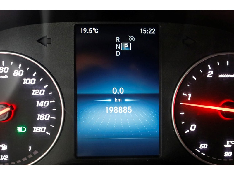 44733005-mercedes-benz-sprinter-18