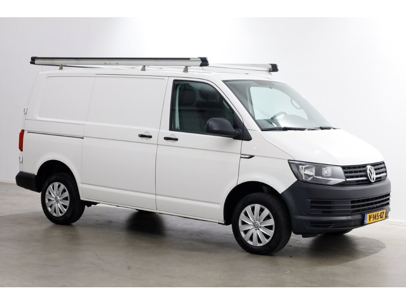 44939674-volkswagen-transporter-10