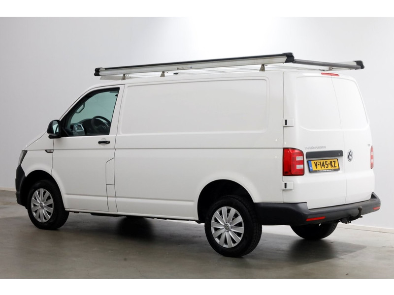 44939674-volkswagen-transporter-9