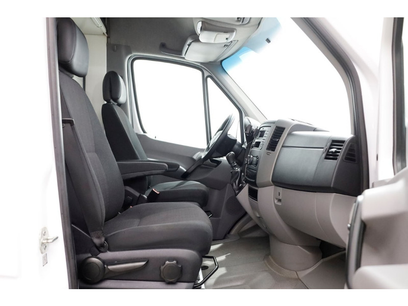 45752640-mercedes-benz-sprinter-3