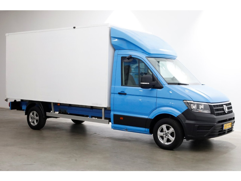 45876937-volkswagen-crafter-10