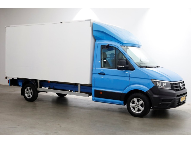 45877224-volkswagen-crafter-10